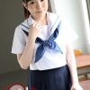 誰もいない放課後の教室に彼女を残らせて、セーラー服を着せたままドキドキしながらエッチをしたら、もの凄く興奮した…。 有馬すず